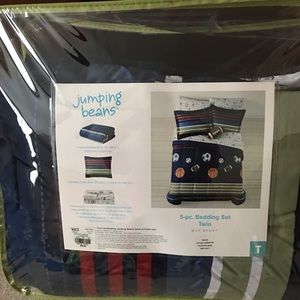 Kohl’s Sports Themed Twin Bedding Set- small hole